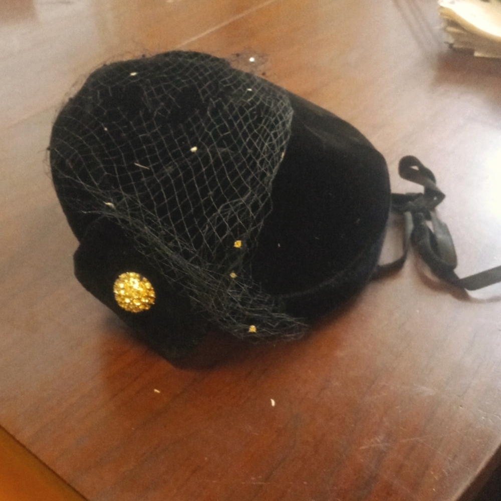Vintage women's hat